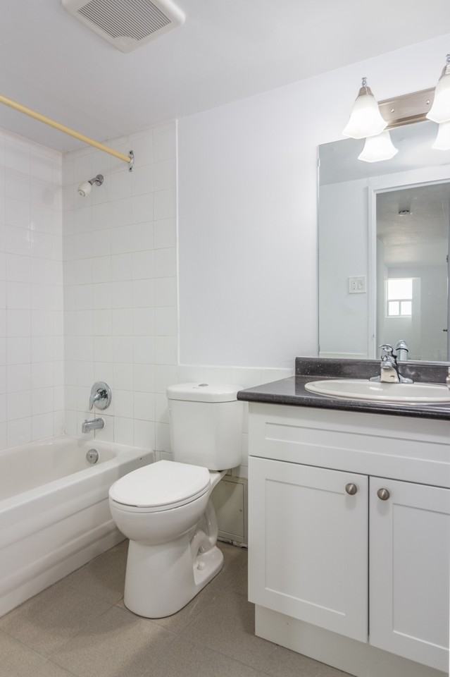 Westdale Apartments 1175 Dundas St W, Mississauga, ON L5C 1C7 Zumper