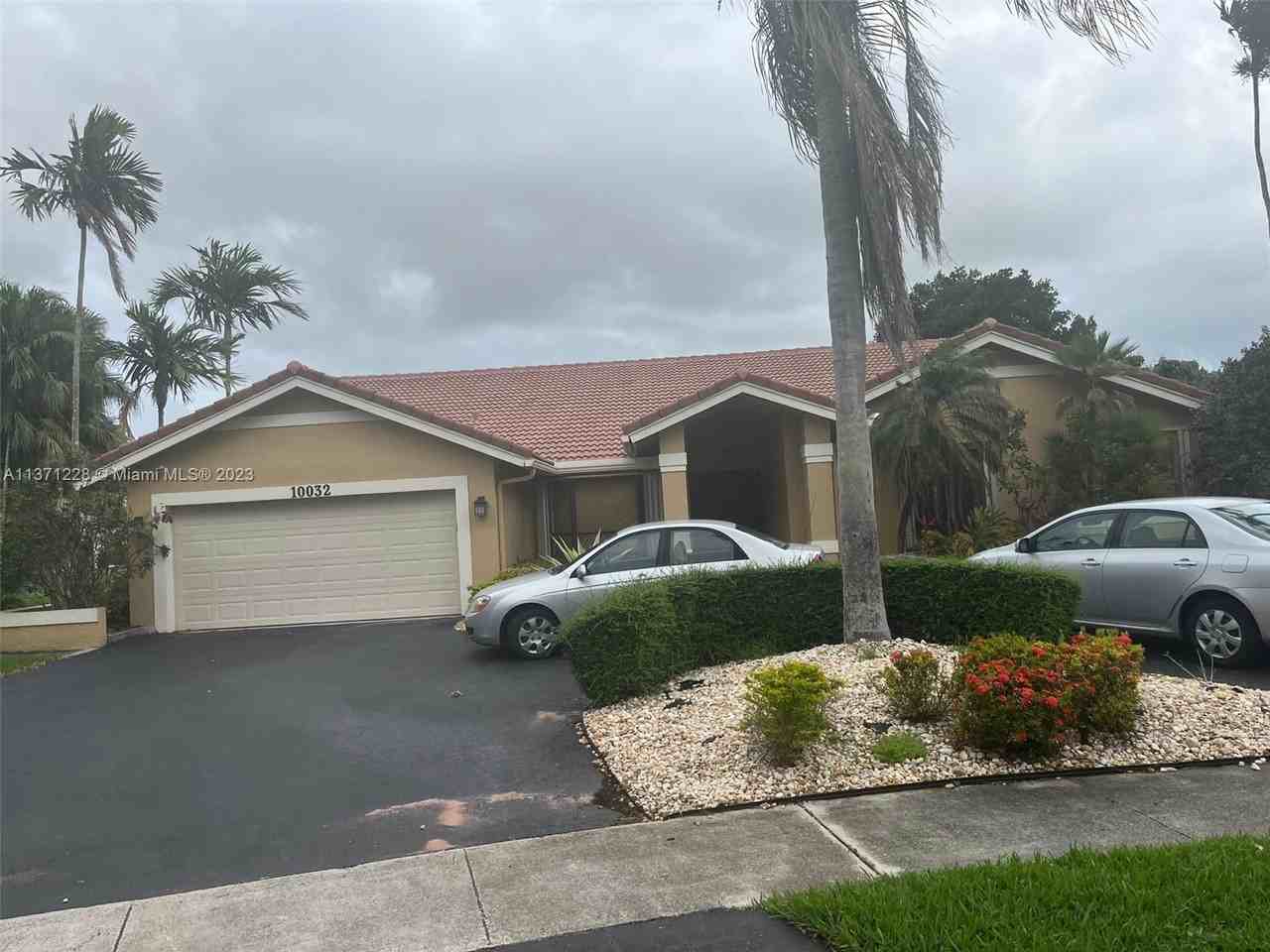 Houses for Rent In Jacaranda Lakes, Plantation, FL Home Rentals