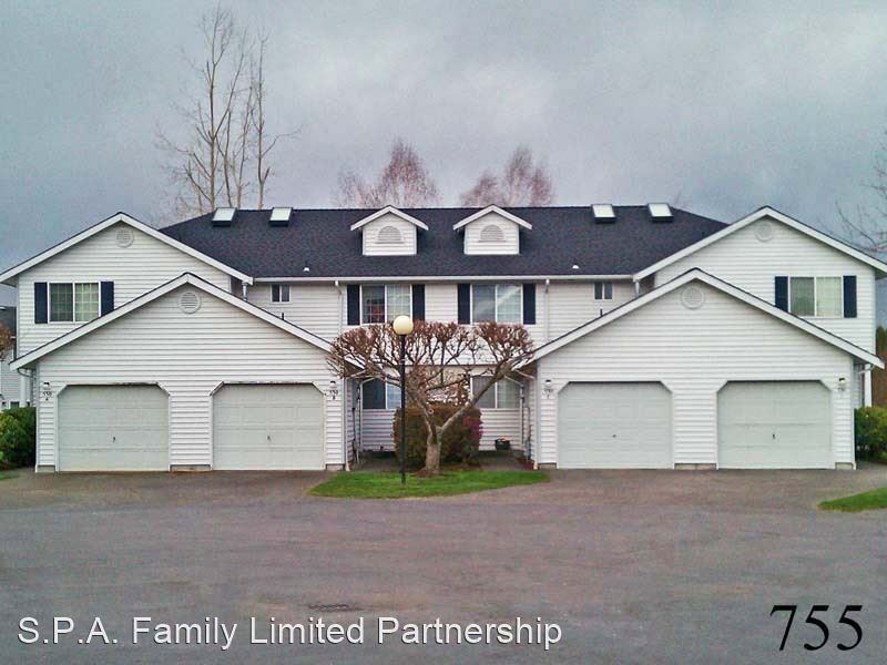 Colonial Circle Townhomes 550 Ryan Road Apartments in Buckley, WA 98321