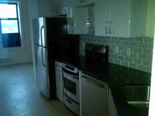 Delancy Street and Clinton Street Apartments Delancey St, New York