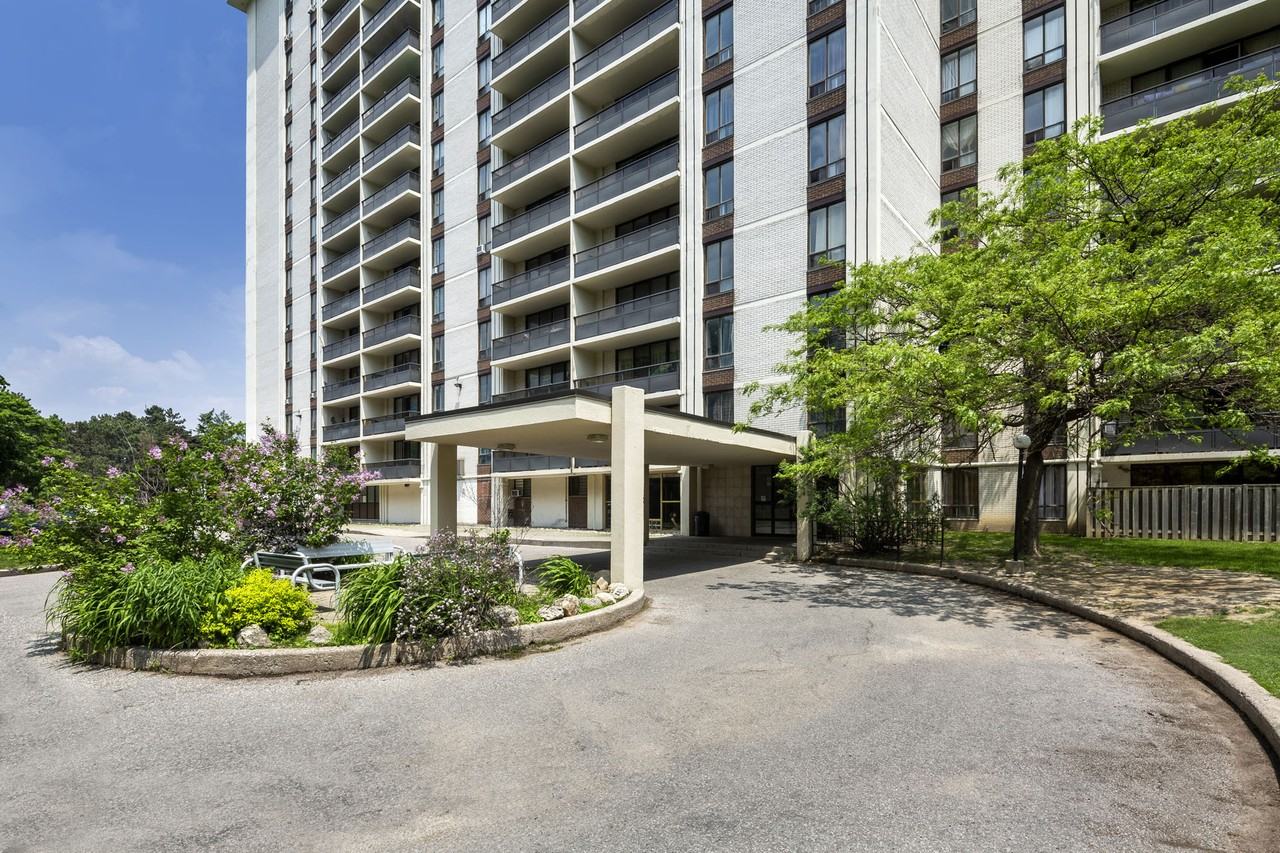 25 St. Dennis Apartments 25 St Dennis Dr, Toronto, ON M3C 1E6 Zumper