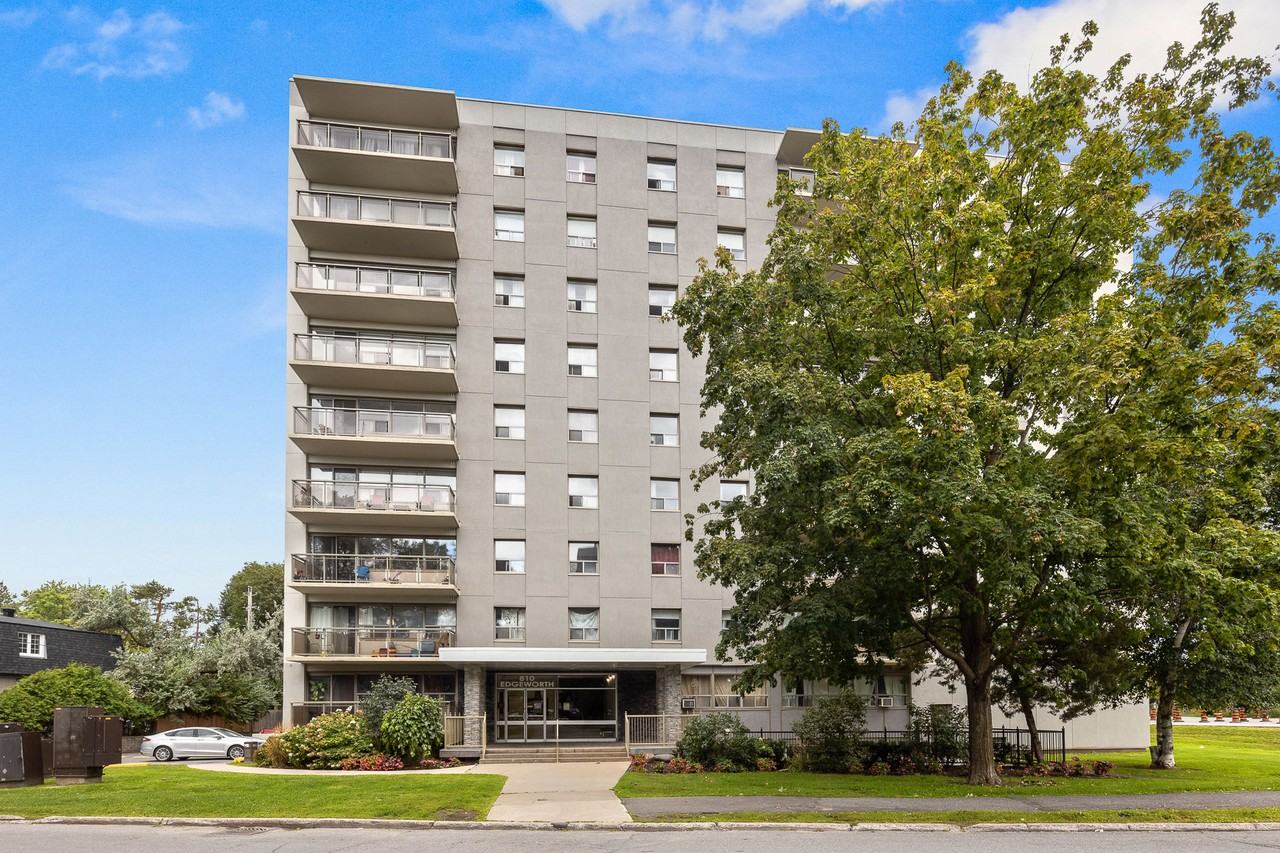 Edgeworth Apartments in Whitehaven, Ottawa, ON K2B 5L5 Zumper