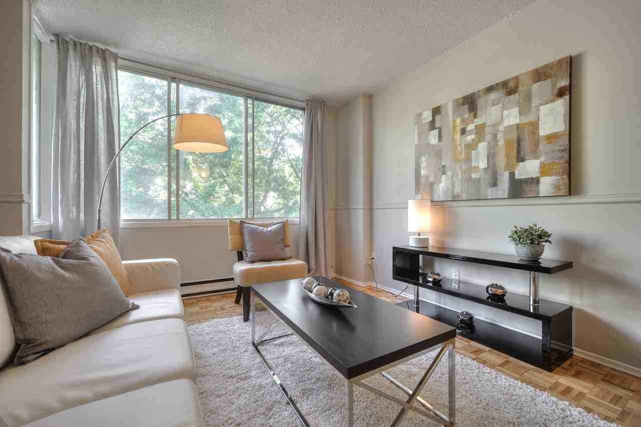 Villa SaintJean Apartments 4150 Boul SaintJean, DollardDes Ormeaux