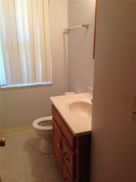 Orchard Lane Apartments & Townhomes 2703 Orchard Ln, Flint, MI 48504