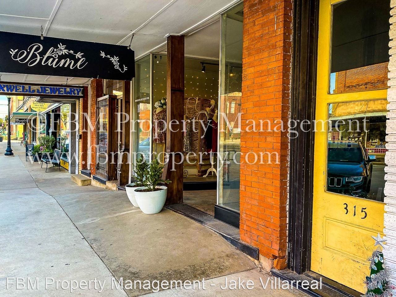 315 S Rogers Street Apartments 315 S Rogers St, Waxahachie, TX 75165