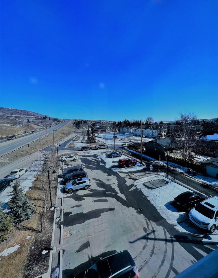 The Milroy Apartments 213 Mountain St, Cochrane, AB T4C 1C9 Zumper