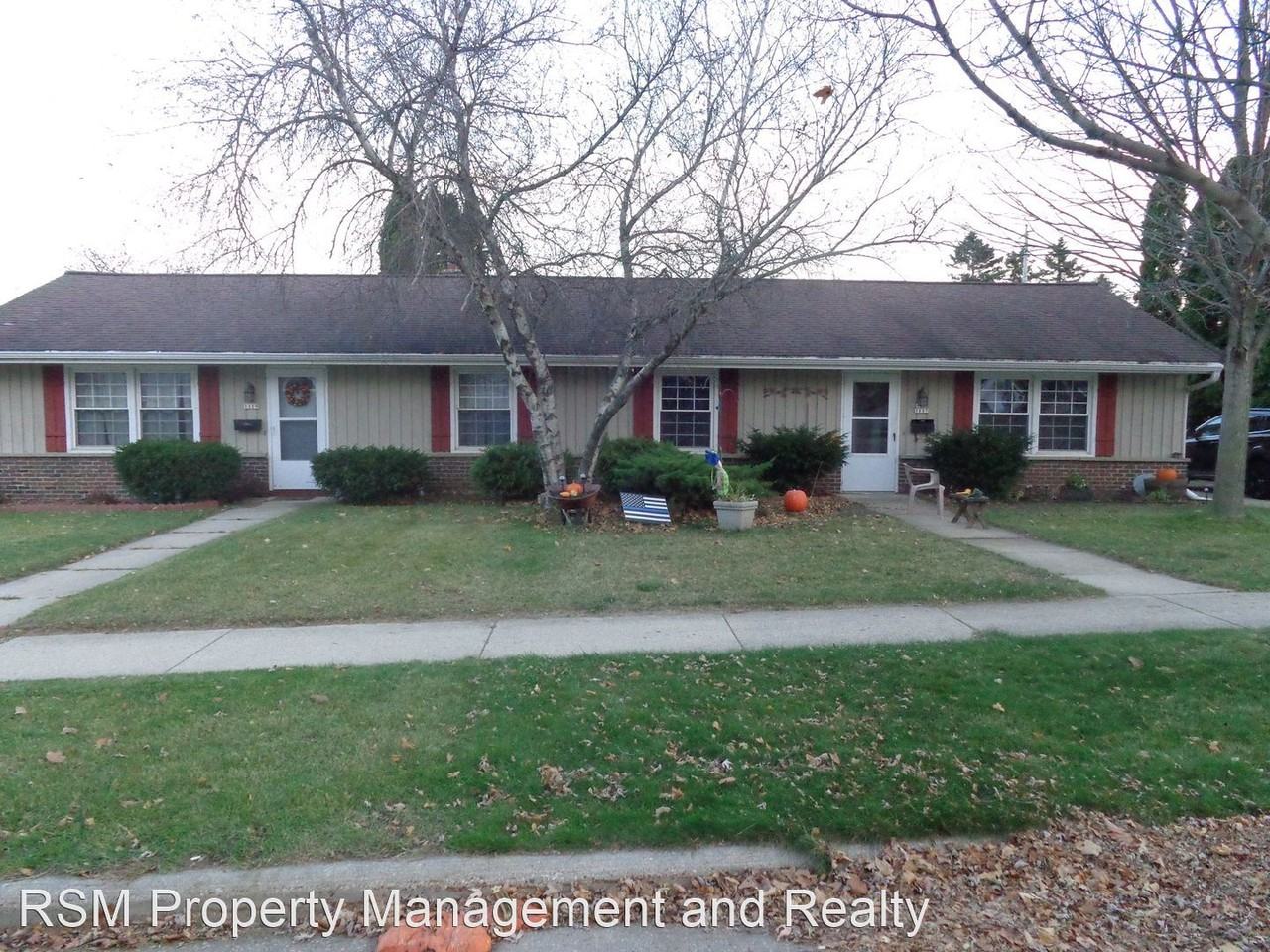 11171119 Green Tree Rd. Apartments 1117 Green Tree Rd, West Bend, WI