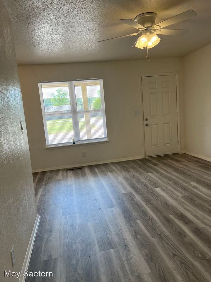 E 63rd St Apartments in Saint Thomas Square, Tulsa, OK 74136 Zumper