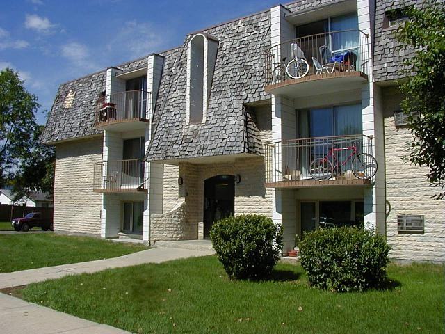 Richmond Village Apartments 179 Allegheny Dr, Winnipeg, MB R3T 3A1