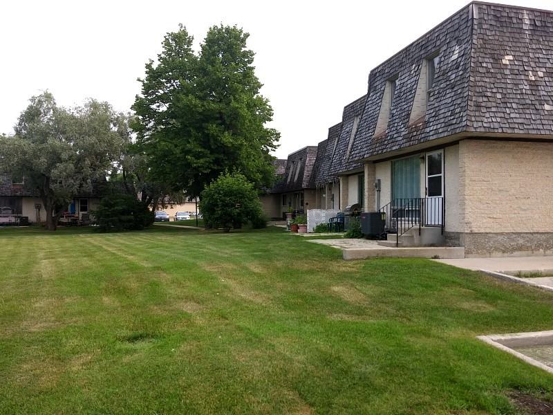 Baylor Place Apartments 120 Baylor Ave, Winnipeg, MB R3T 3P4 Zumper