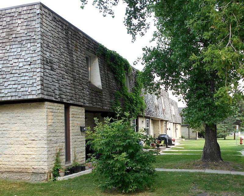 Baylor Place Apartments 120 Baylor Ave, Winnipeg, MB R3T 3P4 Zumper