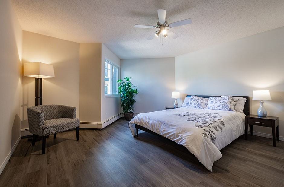 Ascot Arms Apartments 4605 106a St Nw, Edmonton, AB T6H 5H1 Zumper