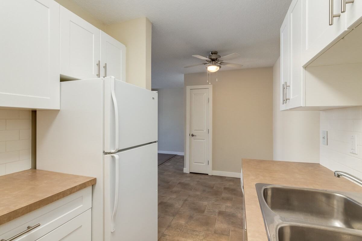 Chinook Gardens Apartments 510, 520, 530, 540 57 Ave SW 520, Calgary