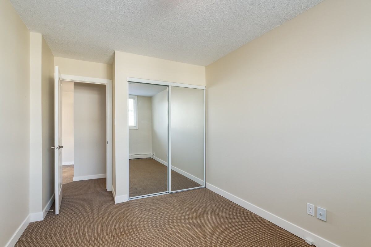 Chinook Gardens Apartments 510, 520, 530, 540 57 Ave SW 520, Calgary