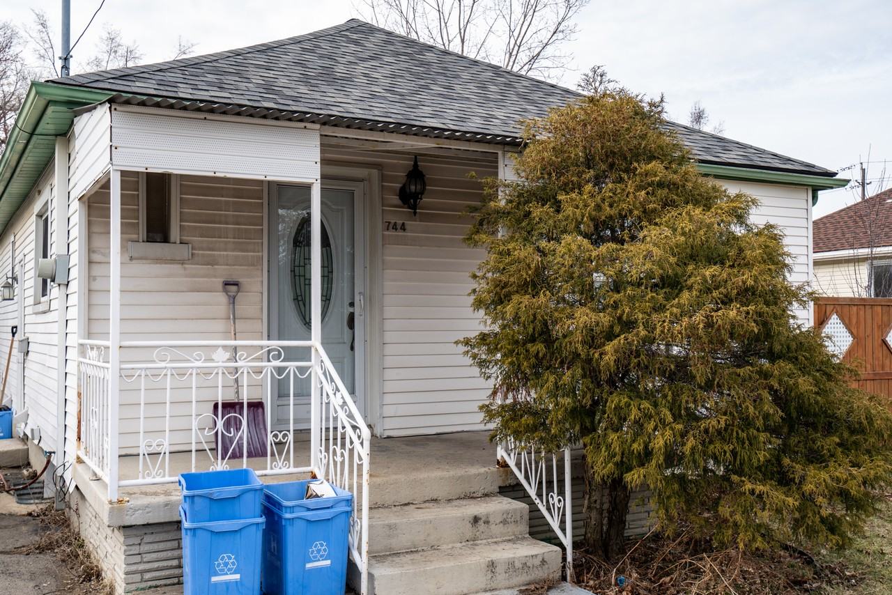 744 Upper Gage Ave Apartments in Macassa, Hamilton, ON L8V 4K2 Zumper