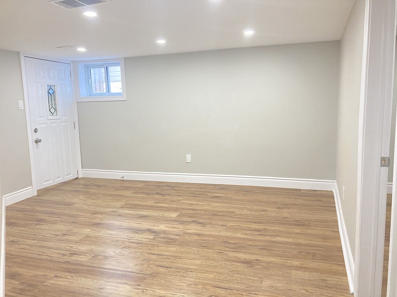 1396 Lillian Ave Apartments in Walkerville, Windsor, ON N8X 4A5 Zumper