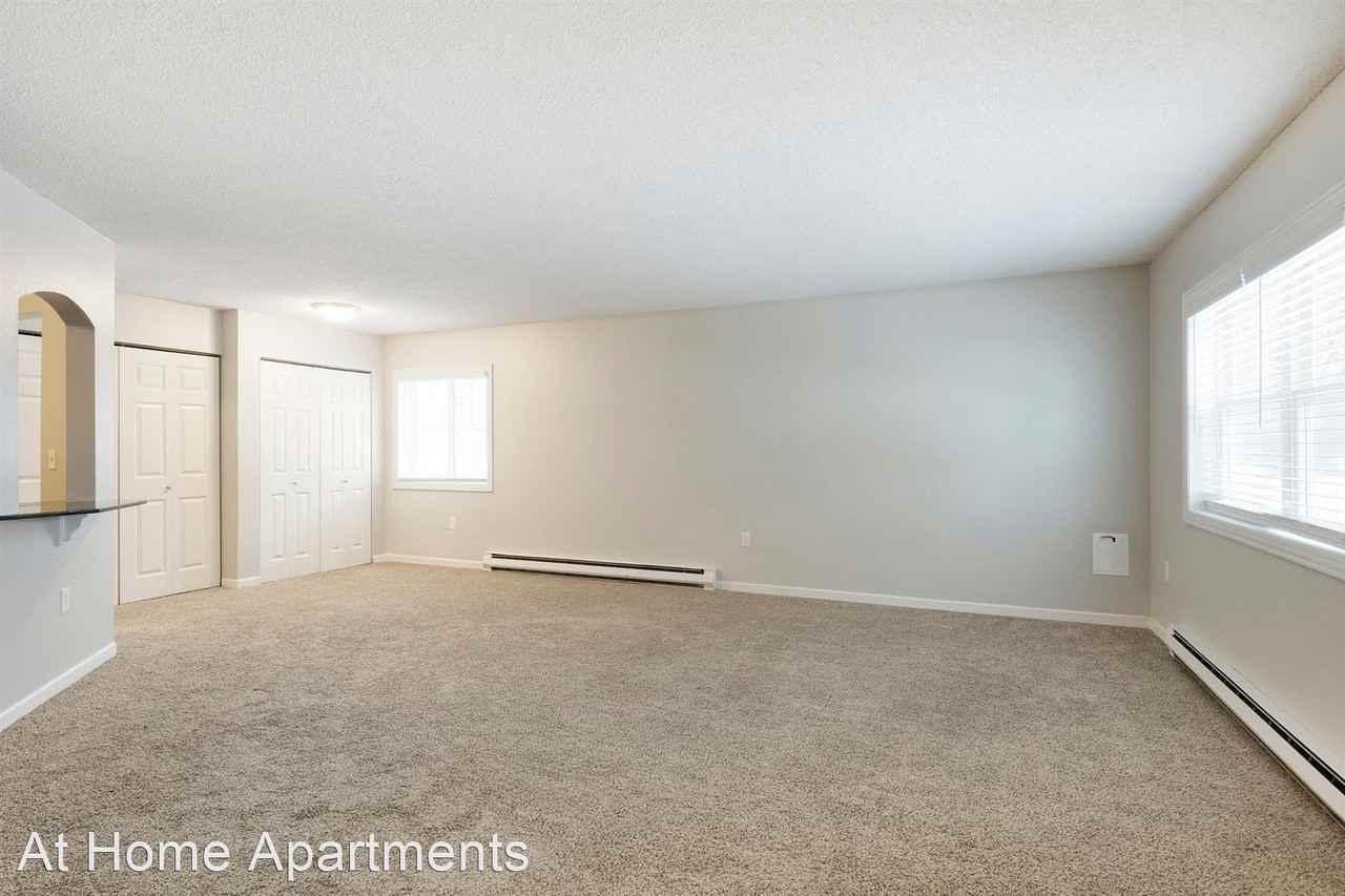 Shannon Glen Townhomes Apartments 14600 Shannon Pkwy, Rosemount, MN