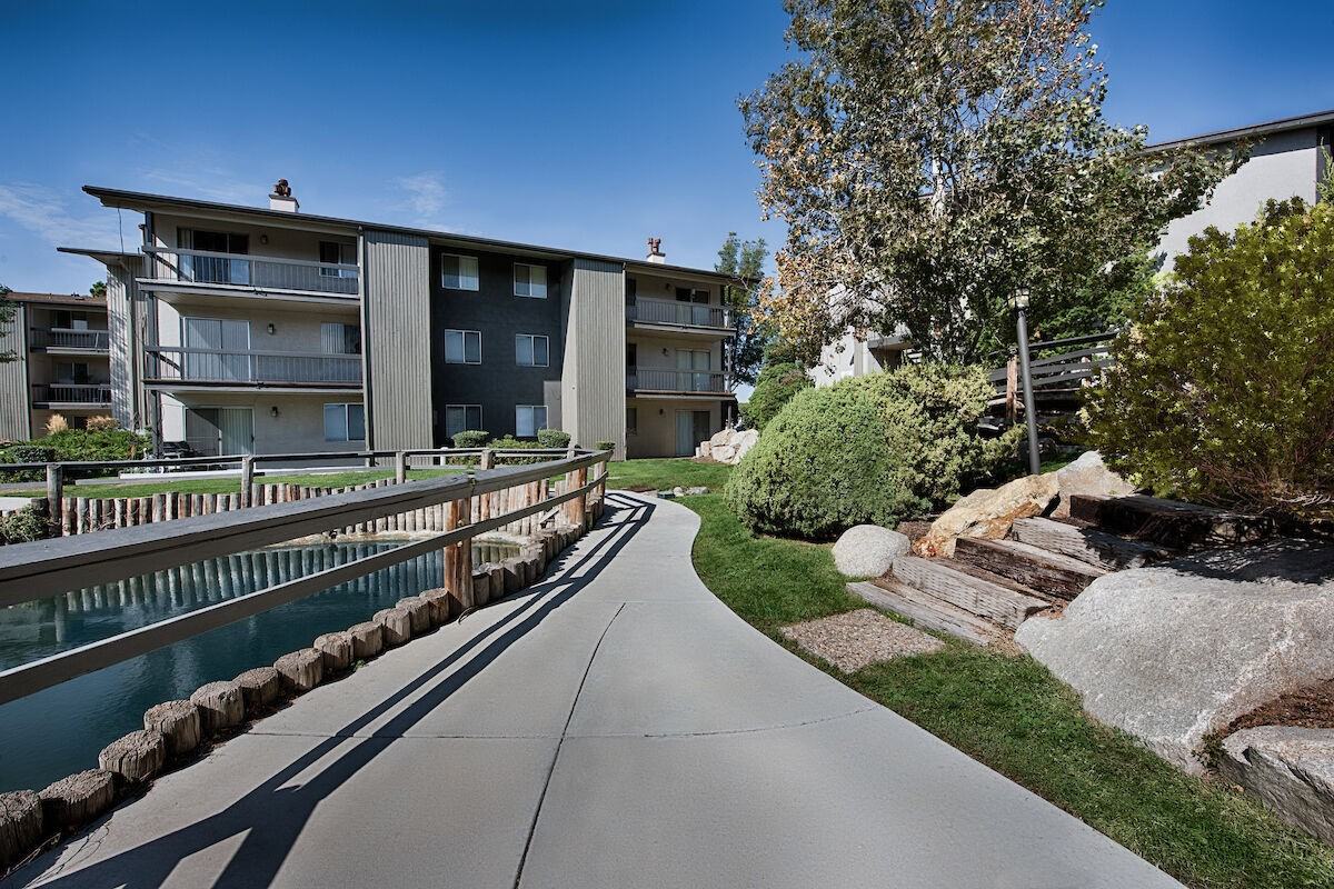 Country Lake Apartments 335 Woodlake Dr, Millcreek, UT 84107 Zumper