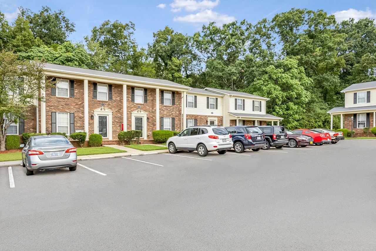 Concordview Townhomes Townhouses 129 Tarrymore Lane Southwest