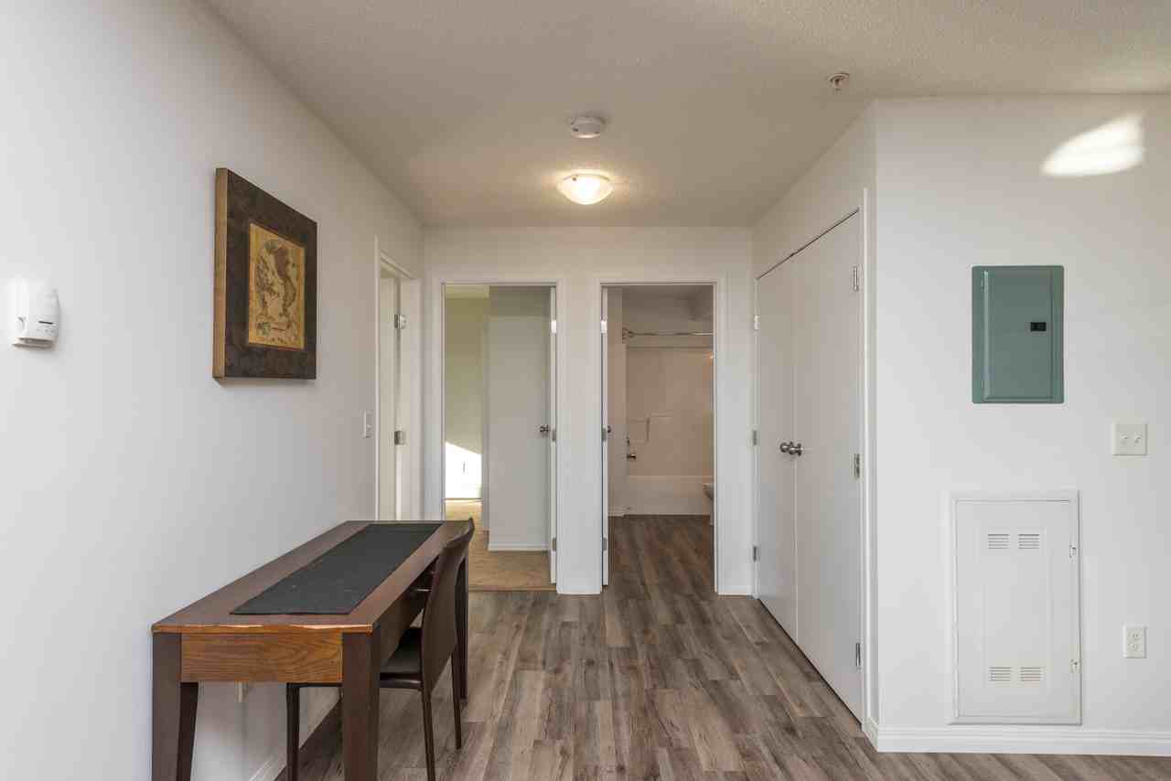 Windermere Village Apartments 3711 & 3711 Whitelaw Lane 3707