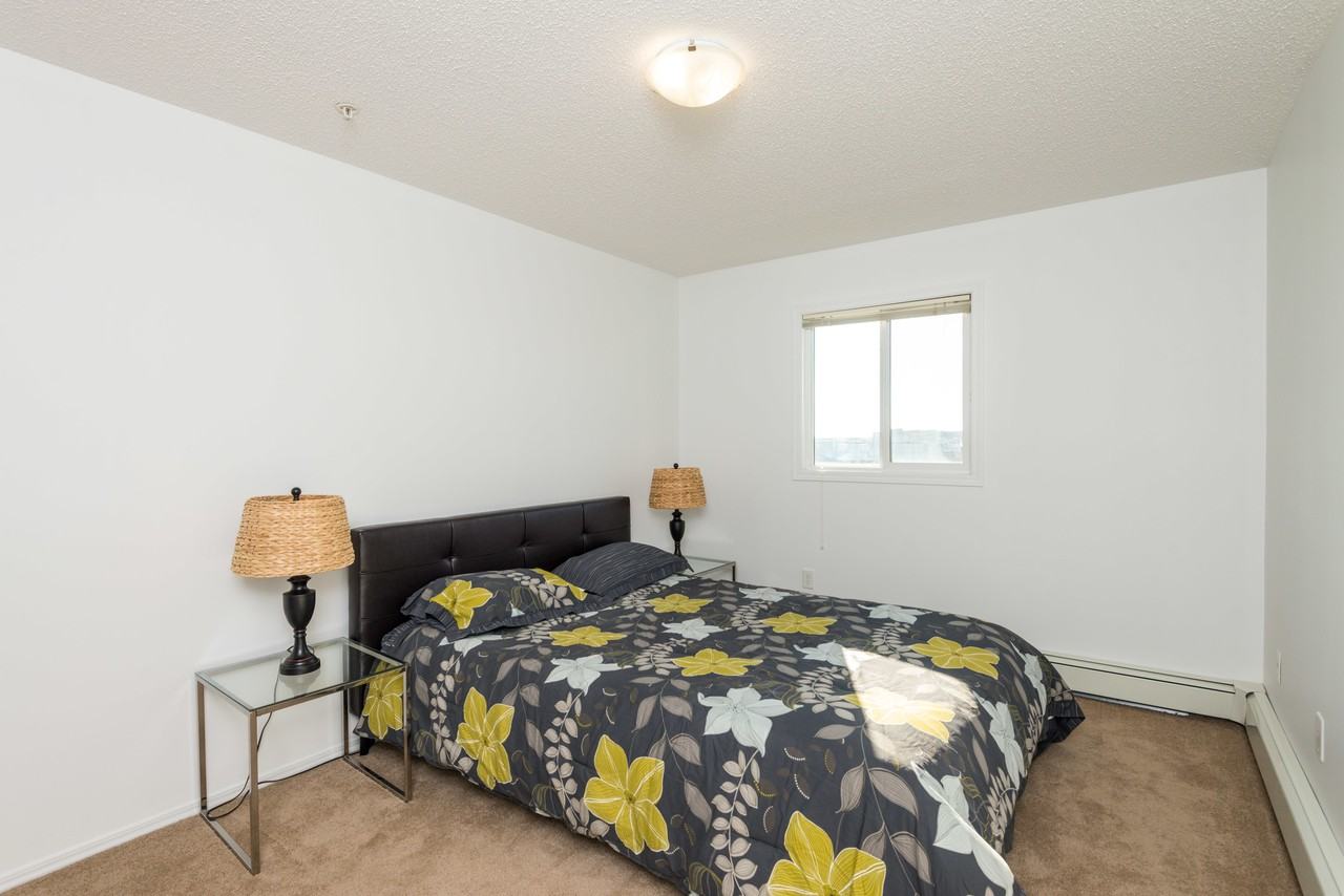 Windermere Village Apartments 3711 & 3711 Whitelaw Lane 3707