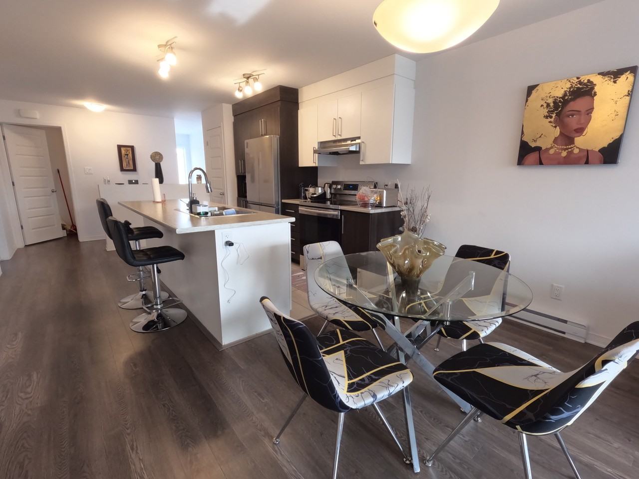 328 Avenue de l'Hippodrome 3, Gatineau, QC J9H 0L5 2 Bedroom Apartment for 1,775/month Zumper