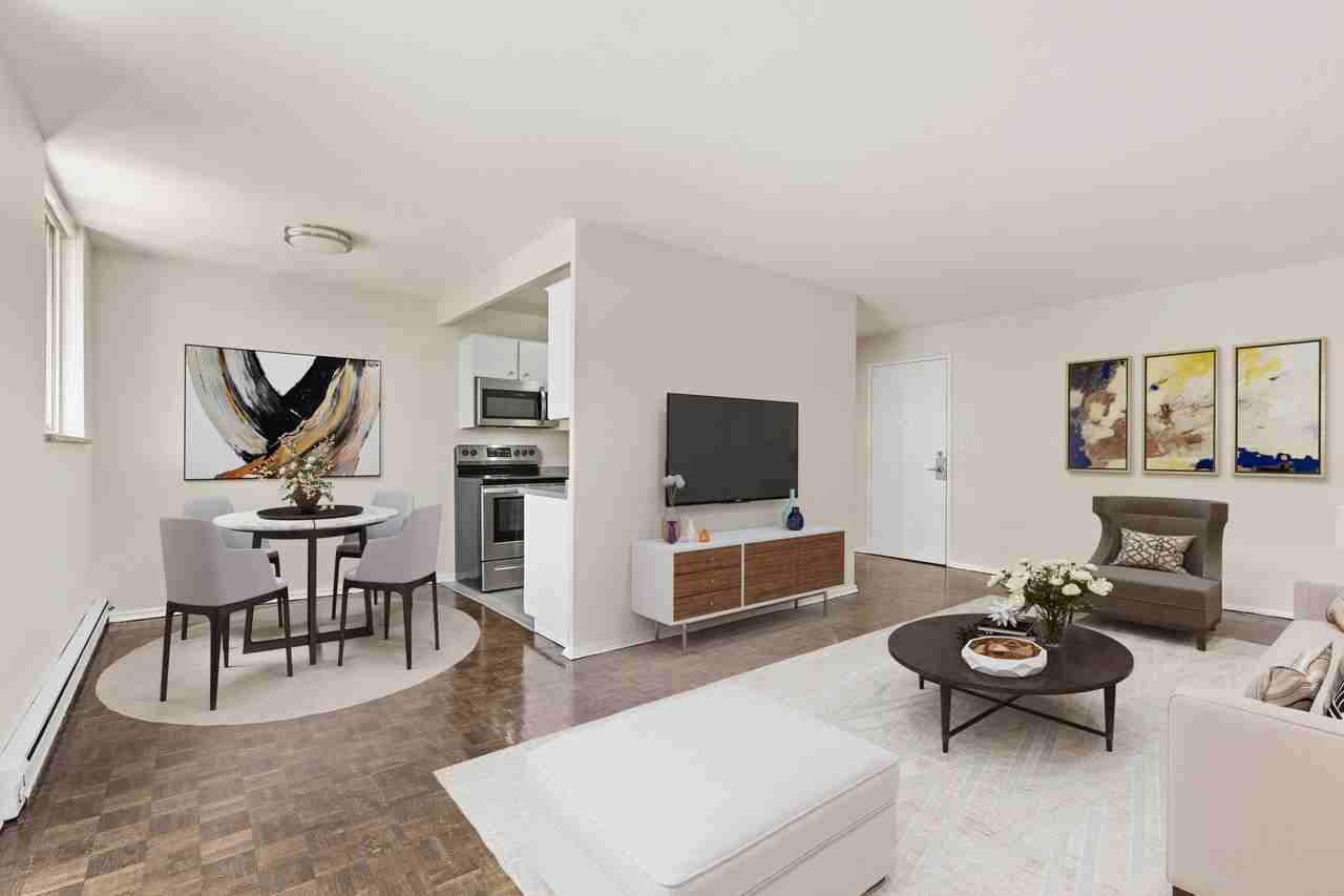 Lynnwood Place Apartments 23 Orchard View Apts., Brantford, ON N3S