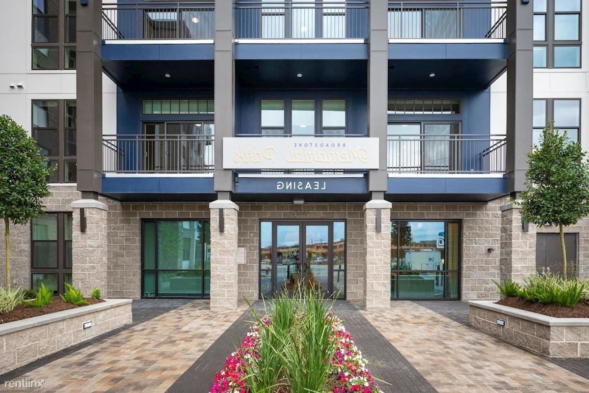 7655 Washington Ave Apartments in Washington Ave Memorial Park