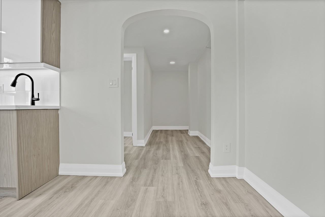 701 Eglinton Avenue West Apartments 701 Eglinton Ave W, Toronto, ON