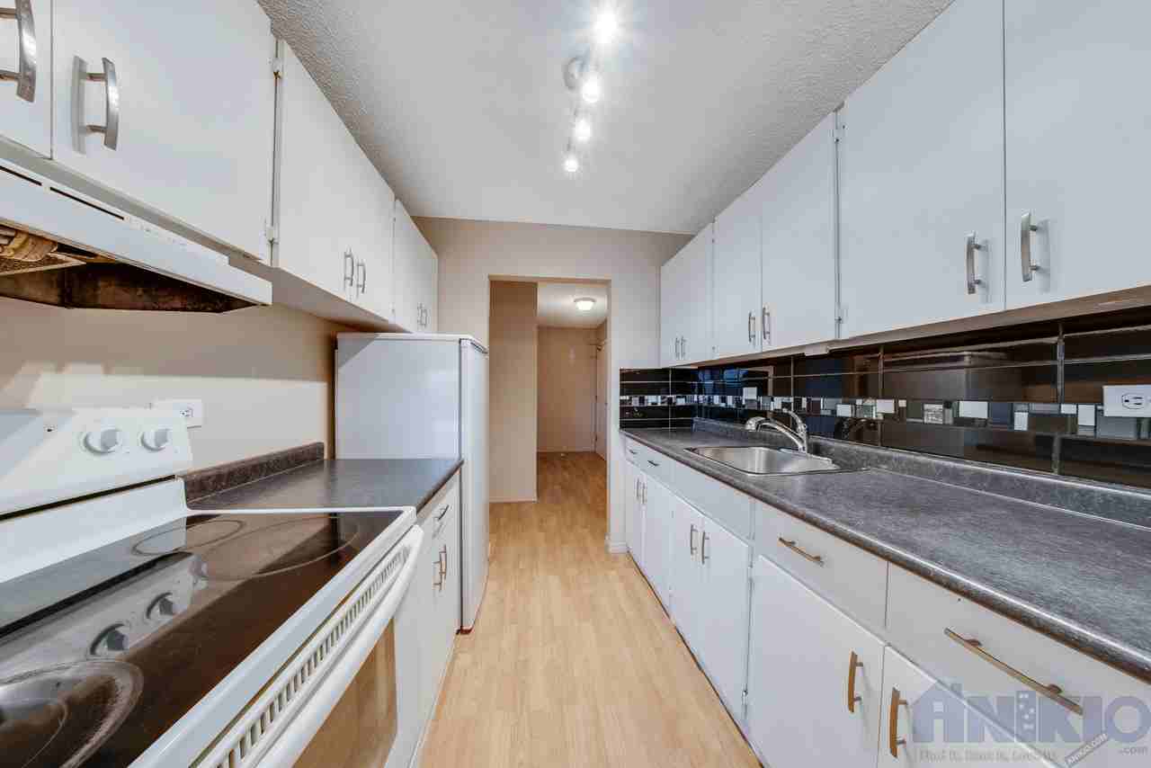 3 Bedroom Condo in River Heights Apartments 143 St Lawrence Court