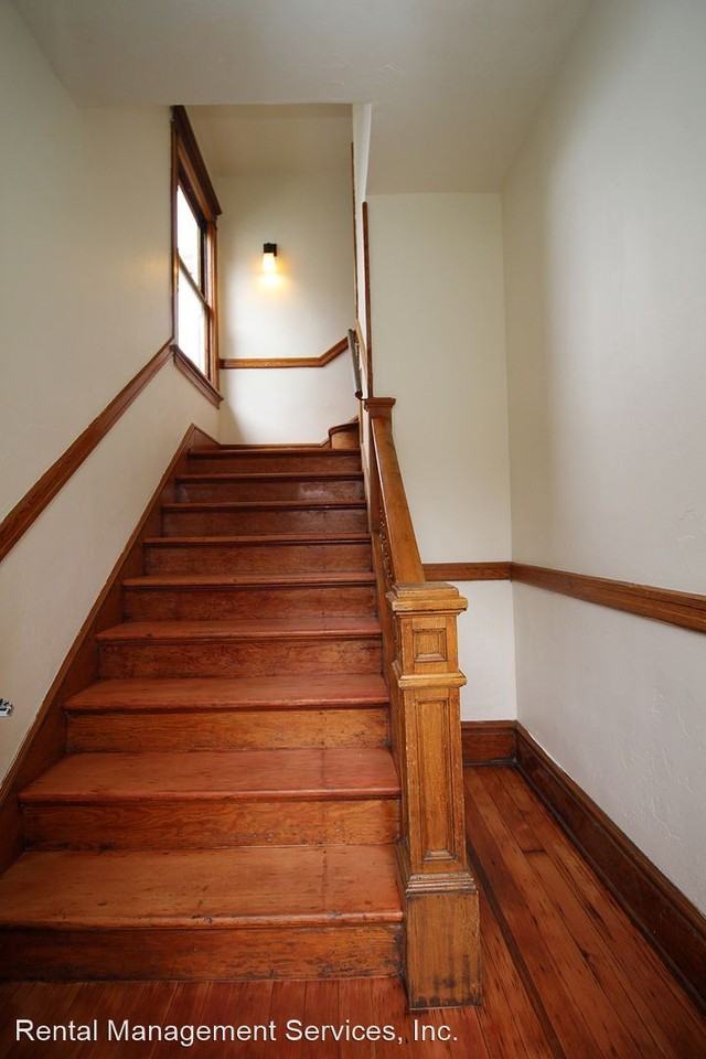 1222, 1226 SE Madison Apartments in Buckman, Portland, OR 97214 Zumper