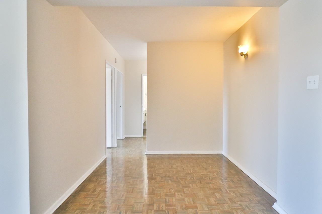 272 Bronson Avenue Apartments 272 Bronson Ave, Ottawa, ON K1R 6H9