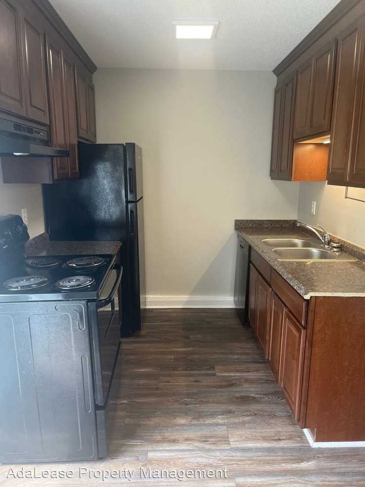 Summerville Country Club Apartments 43 Old Holly Ln, Summerville, SC