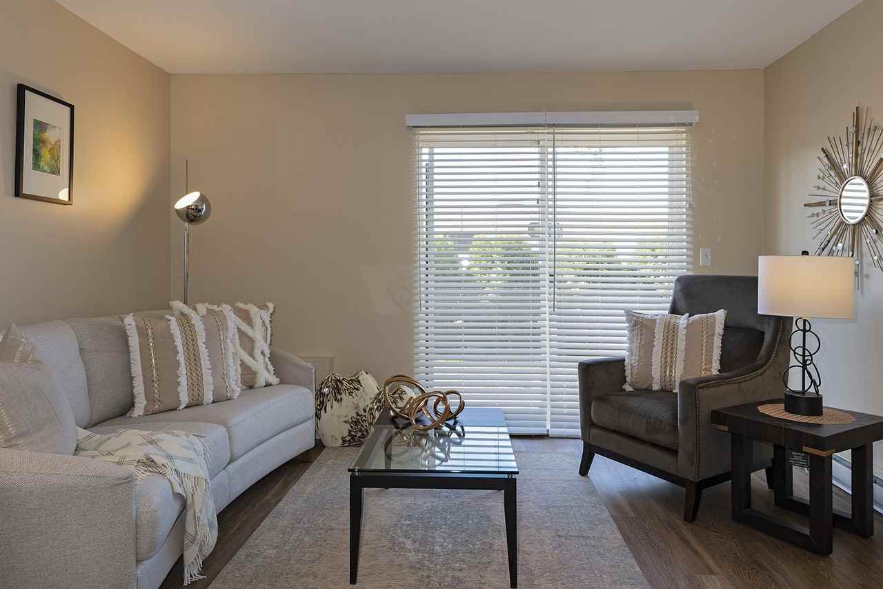 North Kamloops Apts Apartments 885 Westminster Ave, Kamloops, BC V2B