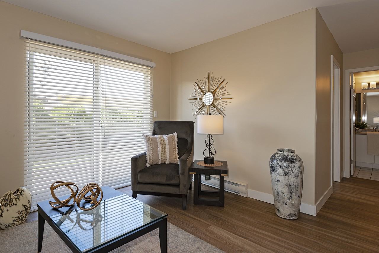 North Kamloops Apts Apartments 885 Westminster Ave, Kamloops, BC V2B