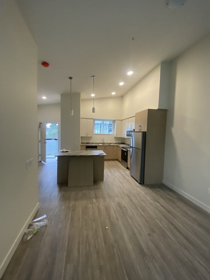 Sky & Oak Apartments 2947 Qu'Appelle St, Saanich, BC V9A 1V3 Zumper