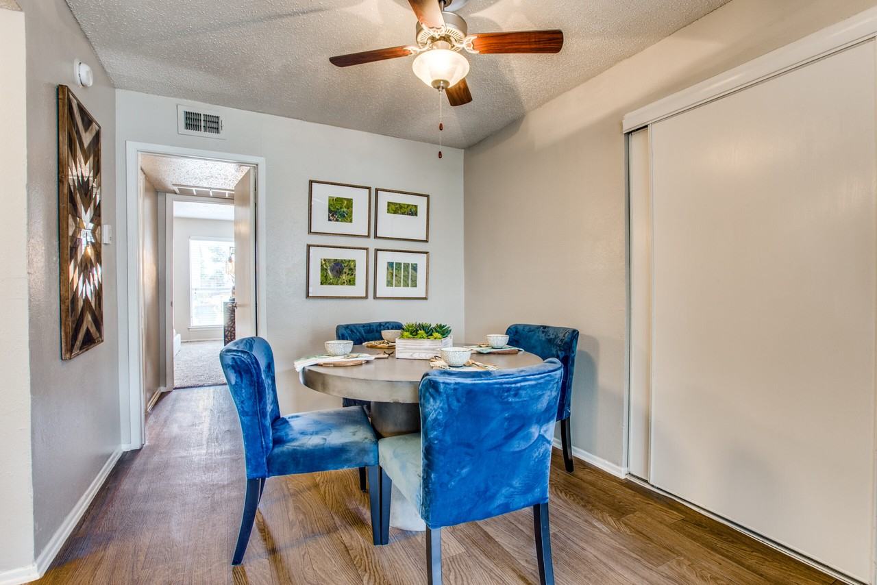 Lexington Apartment Homes Apartments 5426 Meadowcreek Dr, Dallas, TX