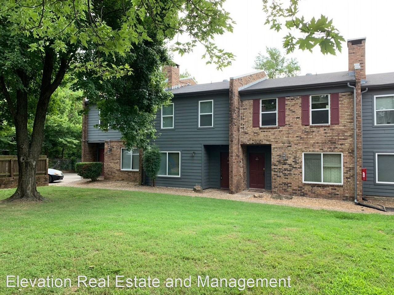 Waverly Woods Townhomes Apartments 280 S Hill Ave, Fayetteville, AR