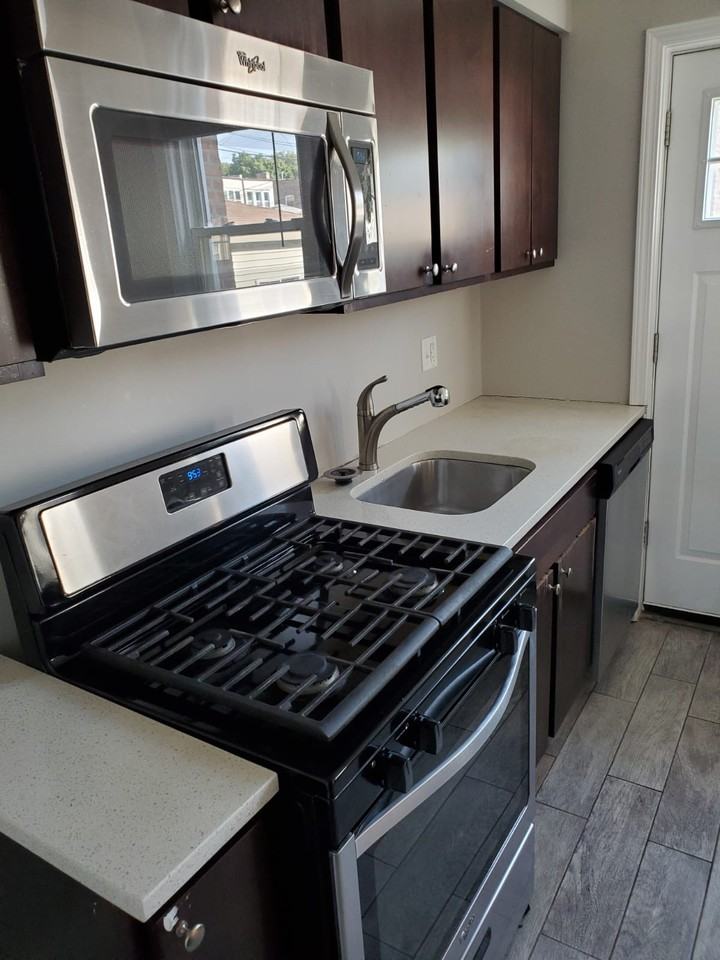 56315641 W. Carmen Ave Apartments 5631 W Carmen Ave, Chicago, IL