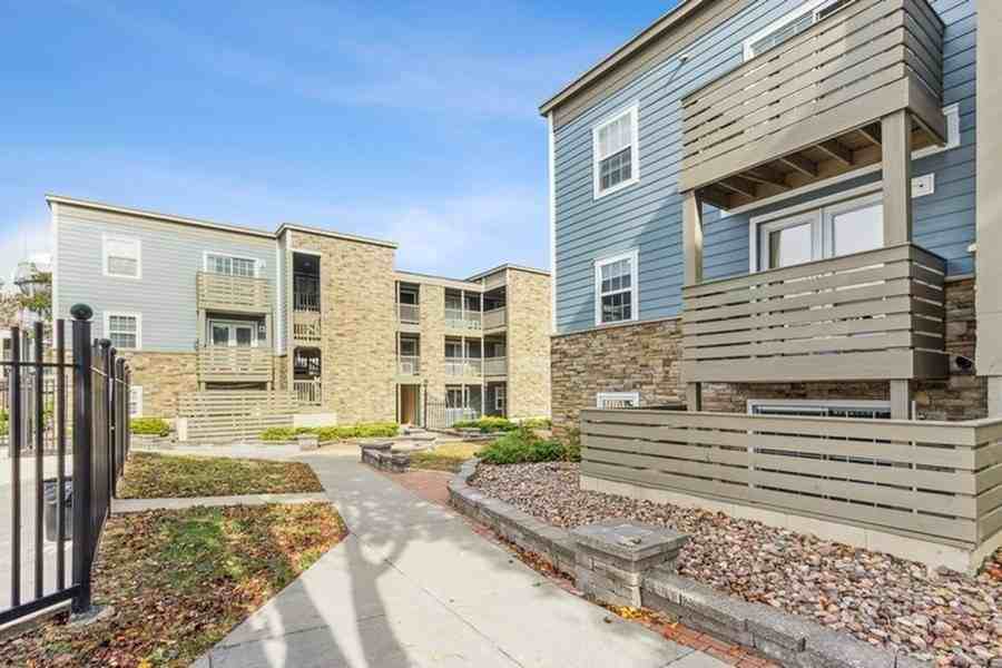 Overland Station Apartments 7843 Riley St, Overland Park, KS 66204