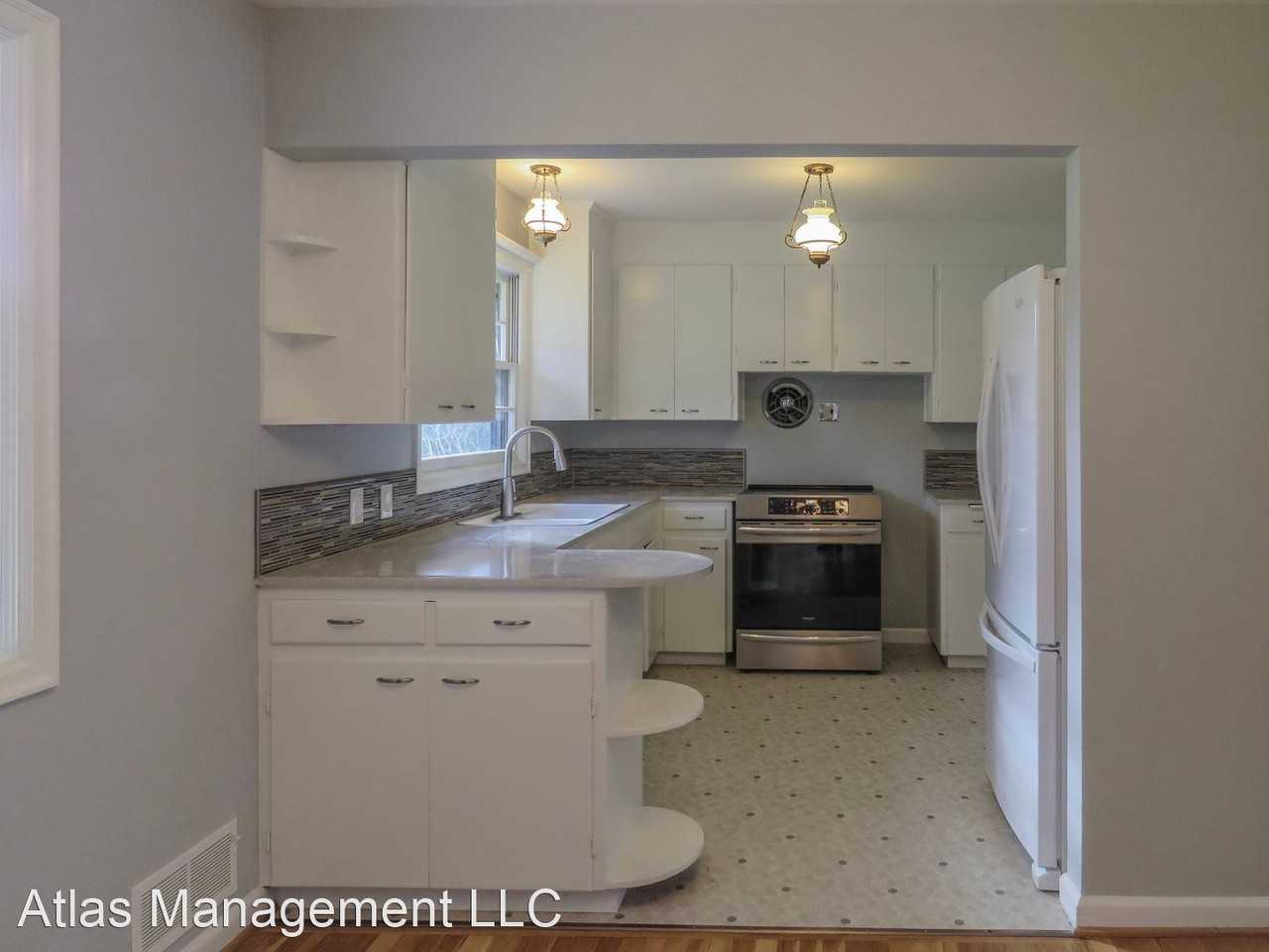 12544 SE Salmon St Apartments 12544 Se Salmon St, Portland, OR 97233