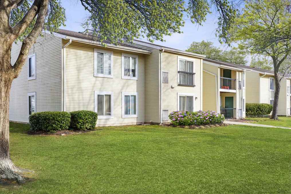 Smallwood Gardens Apartments 2640 Hamilton Pl, Waldorf, MD 20602 Zumper
