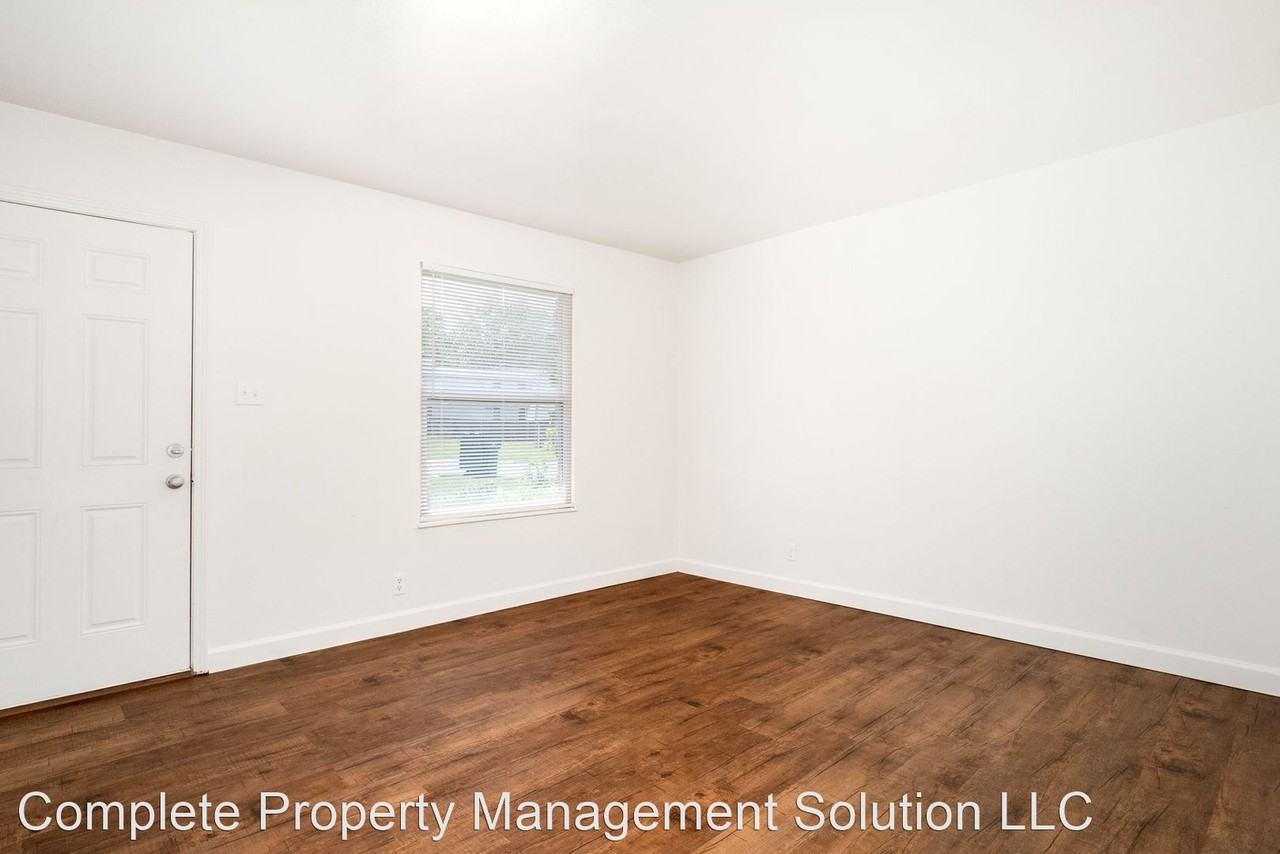 14 & 16 Adeline Drive Duplex (Left & Right) Apartments 14 14 16