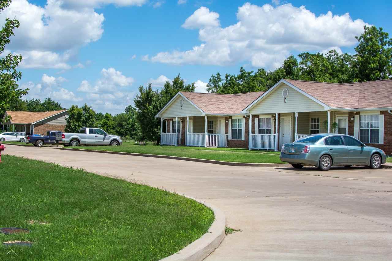 Woodson Park Apartments 1400 West Woodson Street 100, El Reno, OK 73036 Zumper