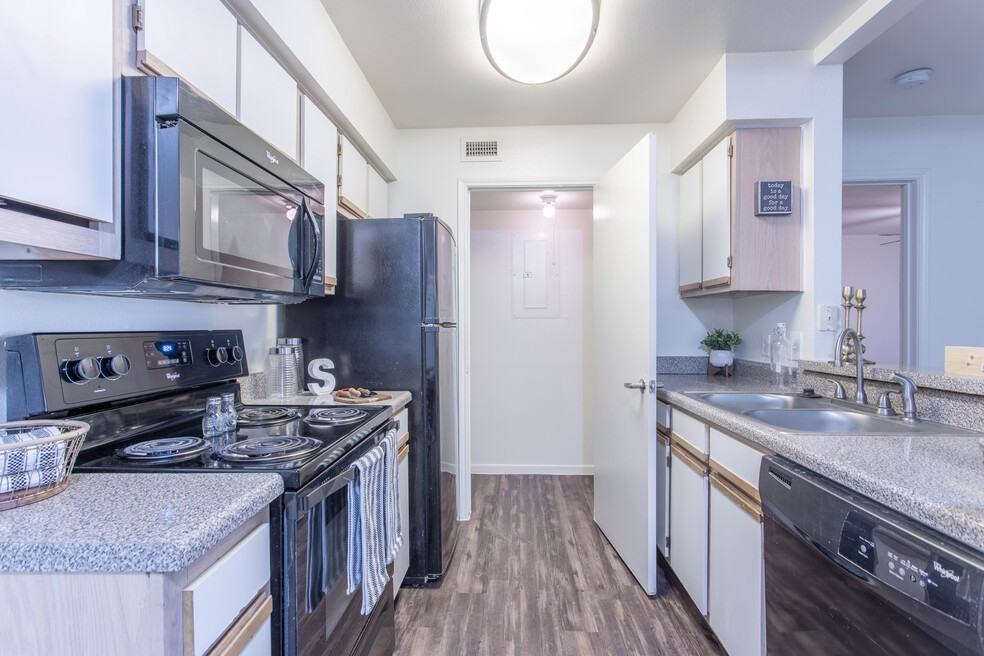 Saddlewood Club Apartments 3625 Wellborn Rd, Bryan, TX 77801 Zumper