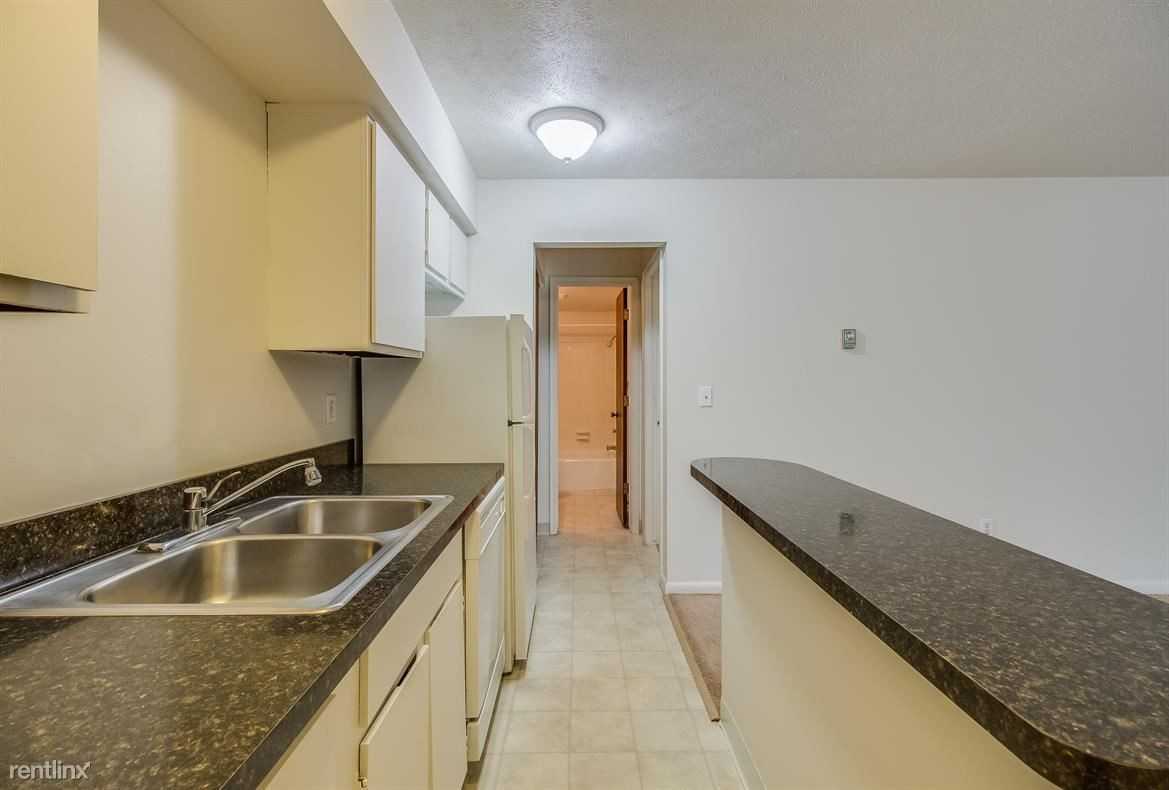 Pine Lake Apartments 6078 Marsh Rd, Haslett, MI 48840 Zumper