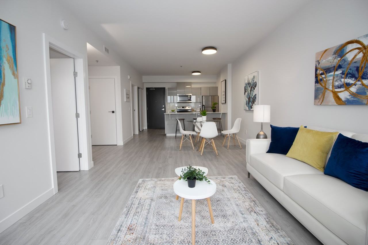 703 St. Annes Road Apartments 703 St Anne'S Rd, Winnipeg, MB R2N 4G7