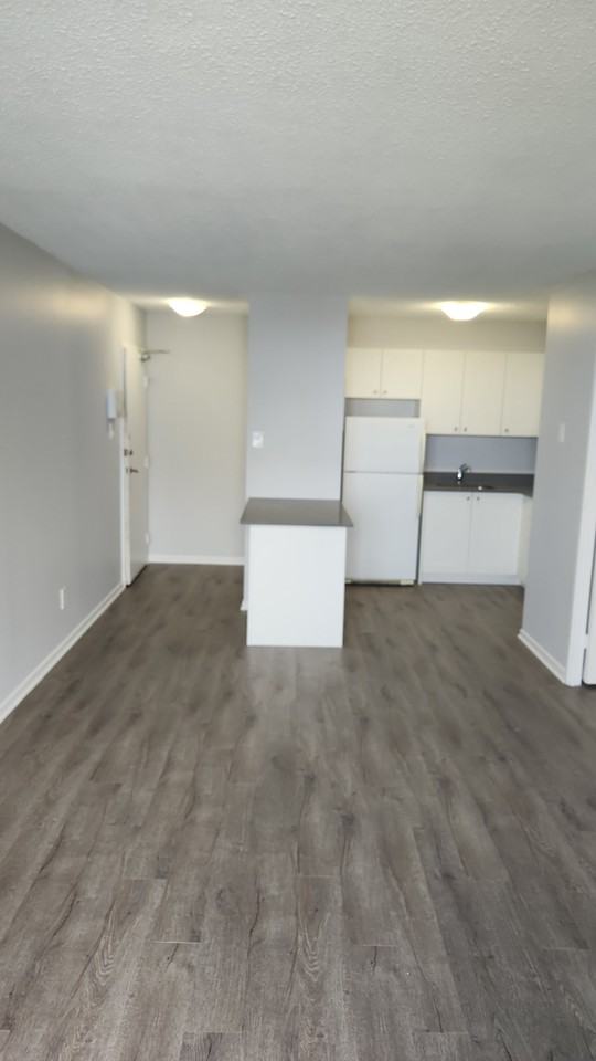 Bronson Place Apartments 440 Gloucester St, Ottawa, ON K1R 7T8 Zumper