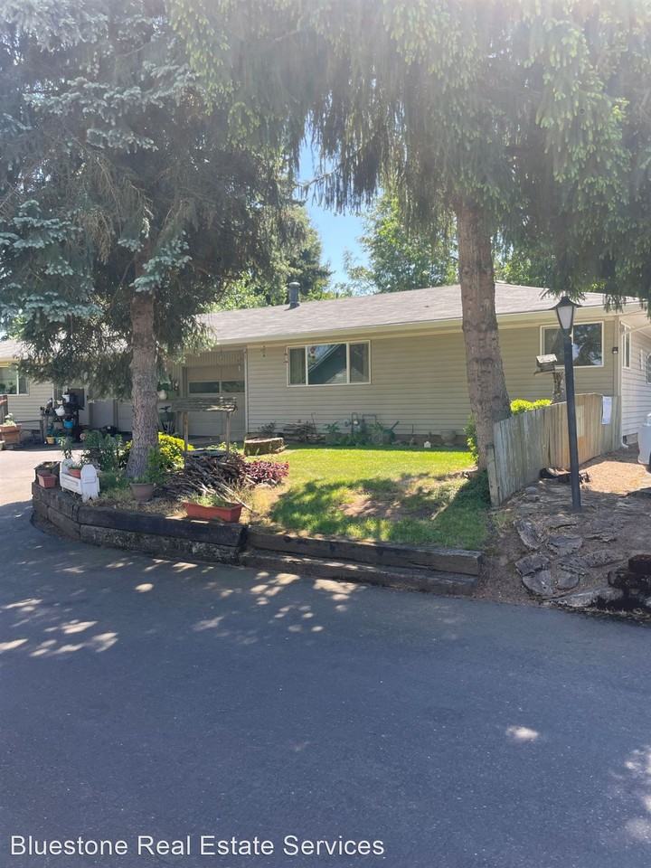 Fairview Apartments (ENL3) 388400, 412414, 416418 Fairview Ave. SE