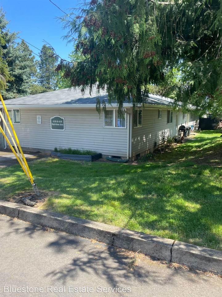 Fairview Apartments (ENL3) 388400, 412414, 416418 Fairview Ave. SE